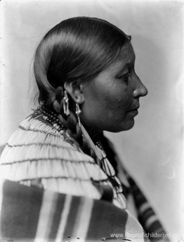 Echtgenote van American Horse, Dakota Sioux