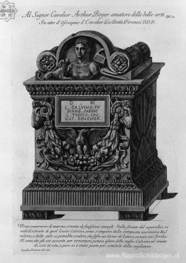 Urn van marmer Lucius Calvijn