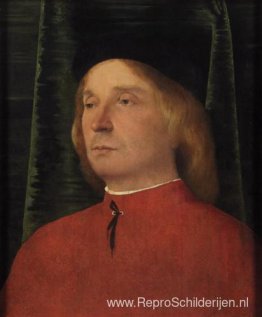 Portret van een jonge man in rood kledingstuk